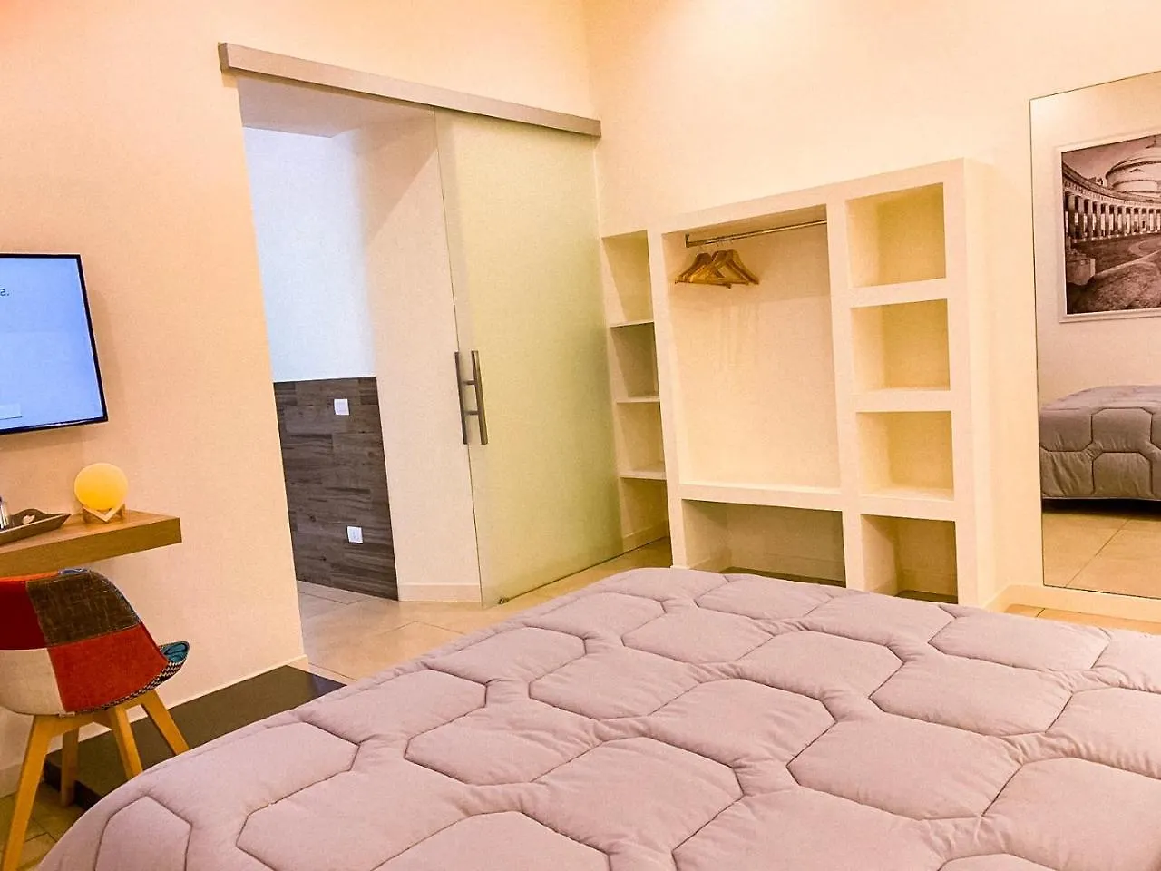 Napoli Squares Suites בית הארחה נאפולי