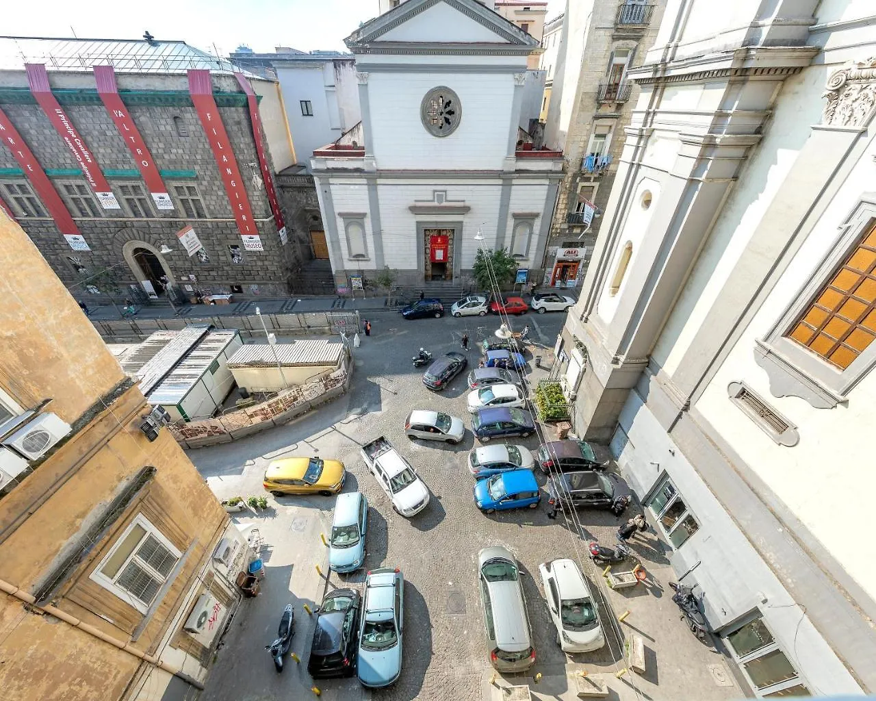 Napoli Squares Suites