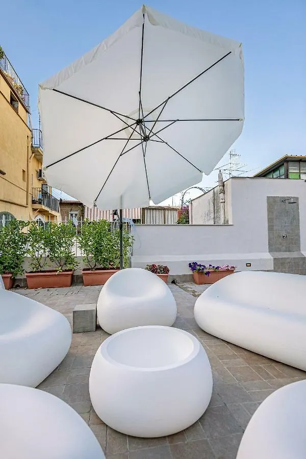 בית הארחה Napoli Squares Suites