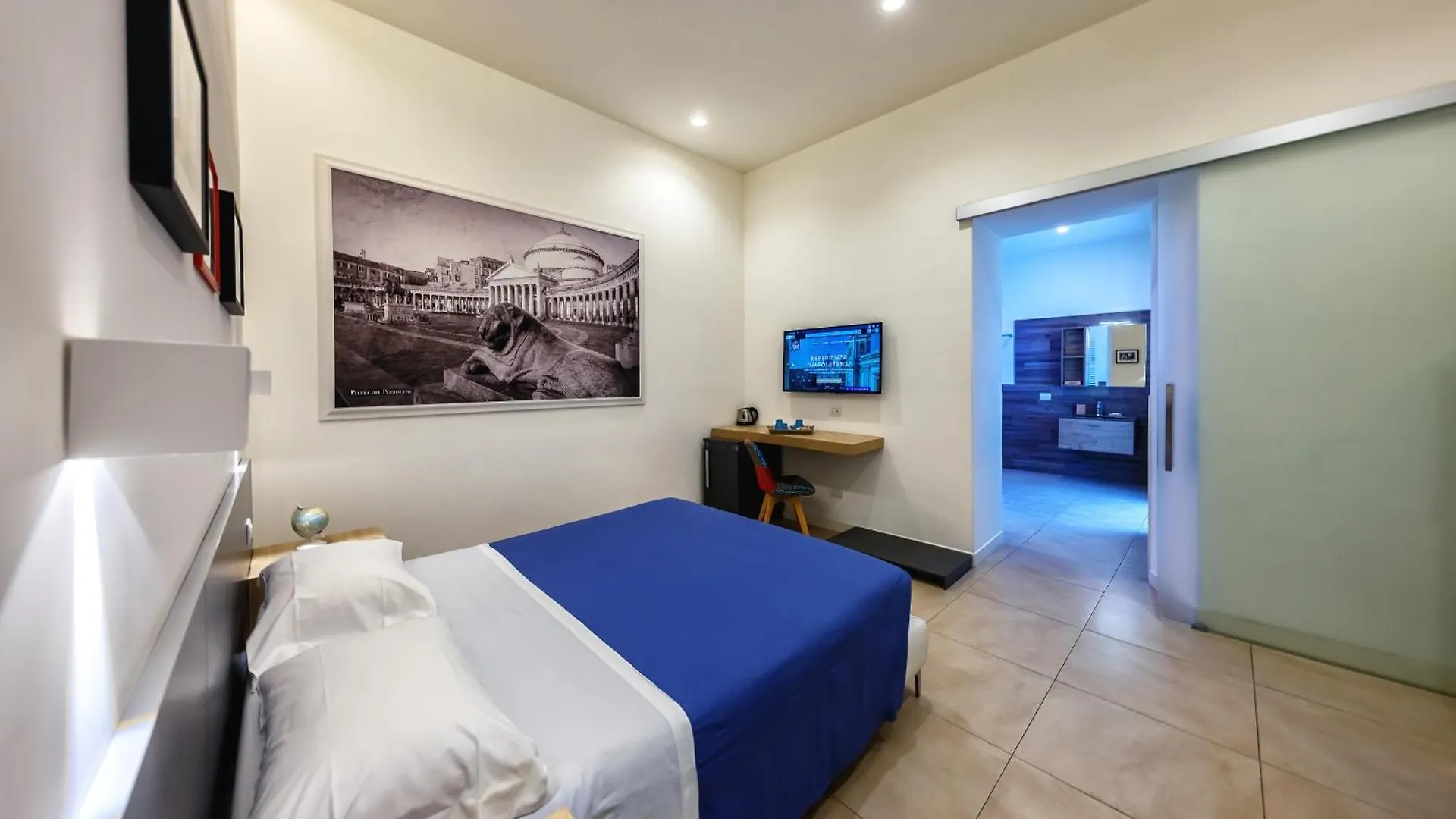 Гостевой дом Napoli Squares Suites