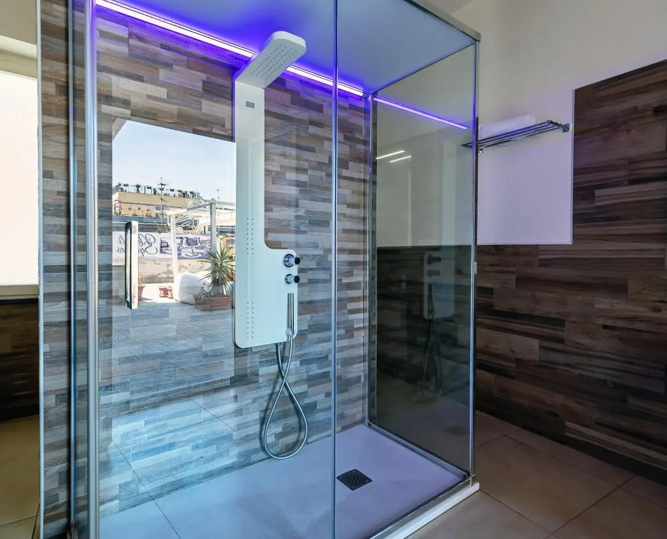 ** Гостевой дом Napoli Squares Suites Италия