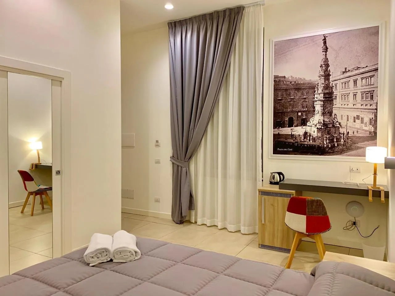 Гостевой дом Napoli Squares Suites